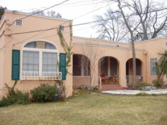 property at 808 E 30th St
