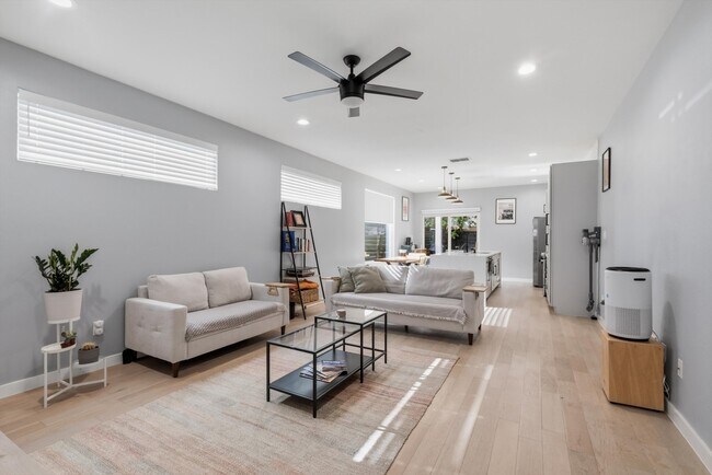 2107 Schley Ave in San Antonio, TX - Building Photo - Building Photo