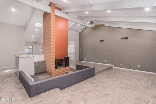 10021 N 74th Pl in Scottsdale, AZ - Building Photo - Building Photo