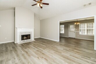 145 S Barbara Ln in Austell, GA - Building Photo - Building Photo