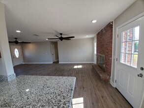 211 Sukoshi Dr in Panama City, FL - Building Photo - Building Photo