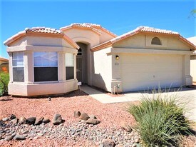 9045 W Holly St in Phoenix, AZ - Building Photo