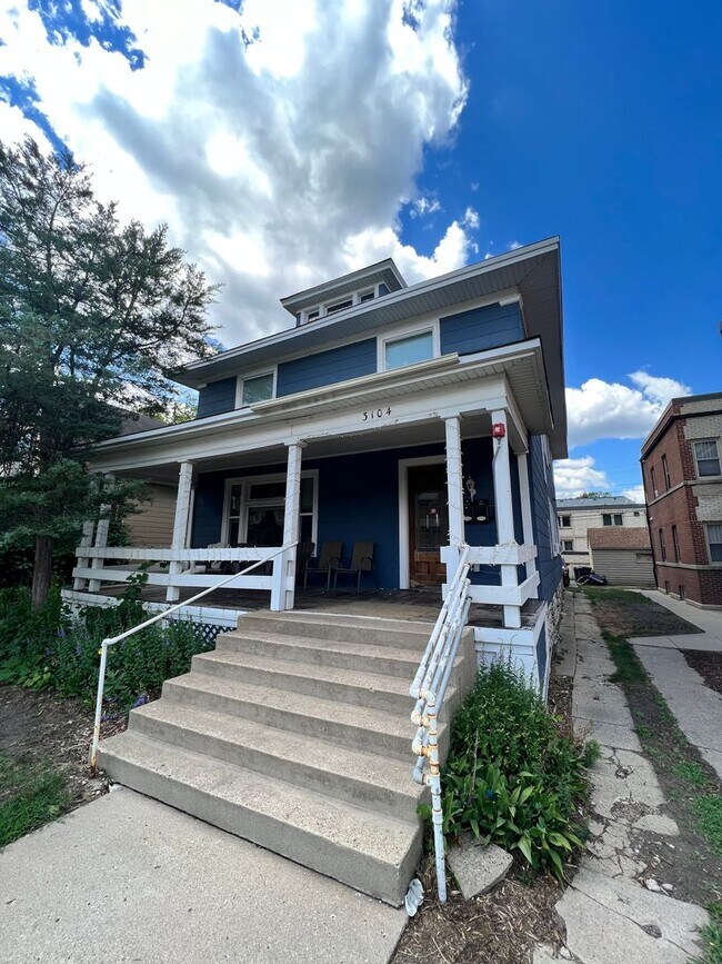 3104 Lyndale Ave S in Minneapolis, MN - Building Photo - Building Photo