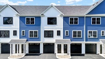 70 Whiting St in Plainville, CT - Building Photo
