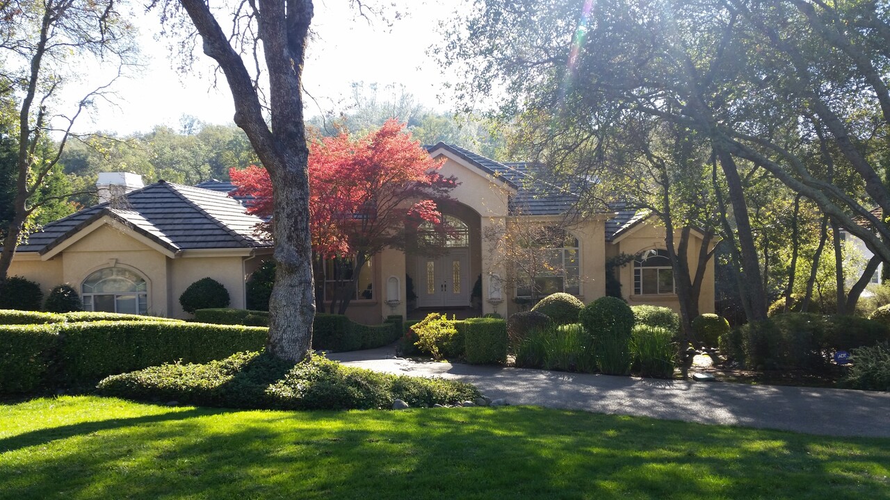 1360 Promontory Point Dr in El Dorado Hills, CA - Building Photo