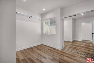 5008 Greenbush Ave in Los Angeles, CA - Building Photo - Building Photo