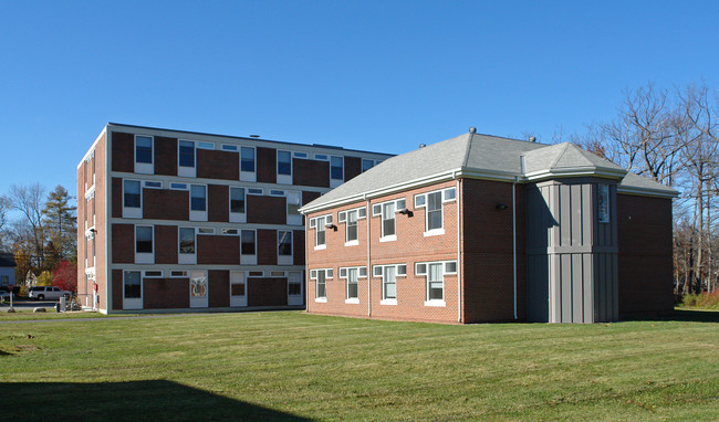 Tupelo Dorm #1 in Haverhill, MA - Building Photo - Building Photo