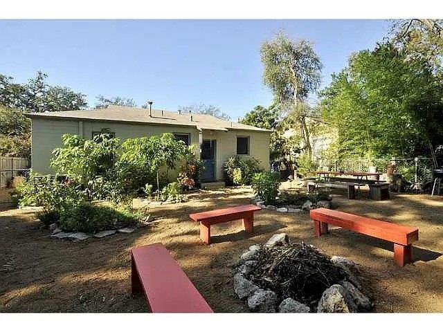 3701 Hollywood Ave in Austin, TX - Building Photo - Building Photo