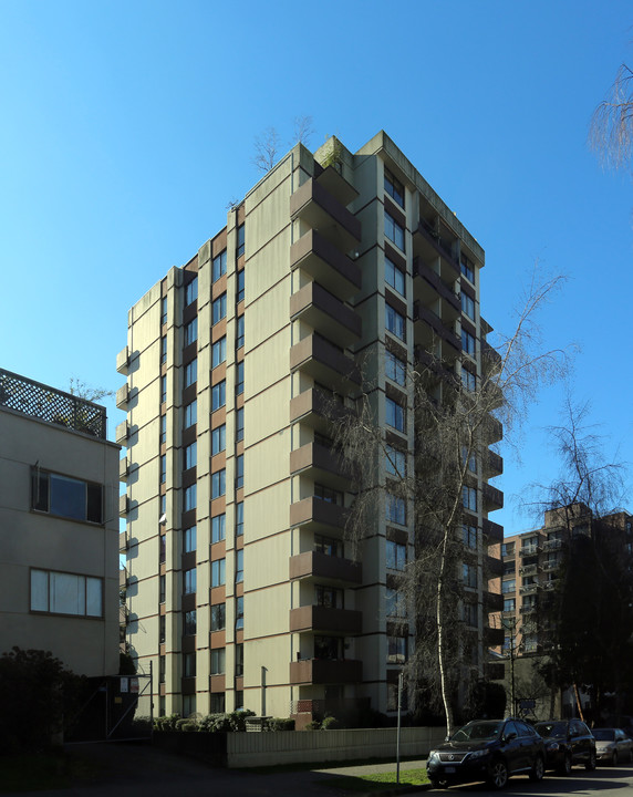 Clarion House in Vancouver, BC - Building Photo