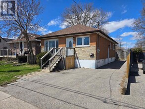 238 Toronto Ave in Oshawa, ON - Building Photo - Building Photo