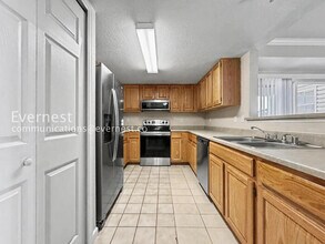 12158 W Dorado Pl, Unit 208 in Littleton, CO - Building Photo - Building Photo