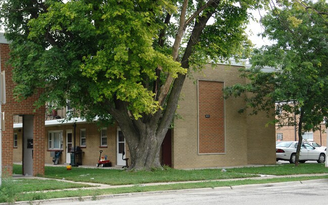 4602-4626 S Lawndale Ave in Lyons, IL - Building Photo - Building Photo