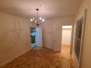 298 Howe Ave in Shelton, CT - Building Photo - Building Photo