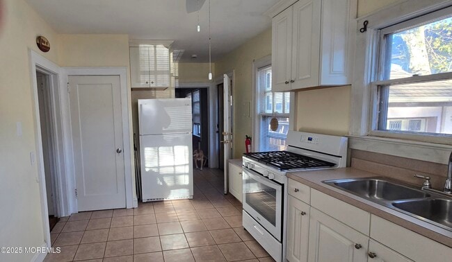 property at 922 NJ-34