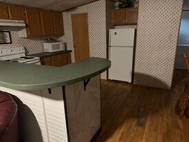 103 Spa Rd in Lewisburg, KY - Building Photo