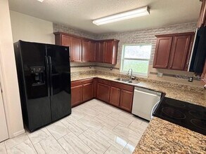 30598 Satinleaf Run in Brooksville, FL - Building Photo - Building Photo