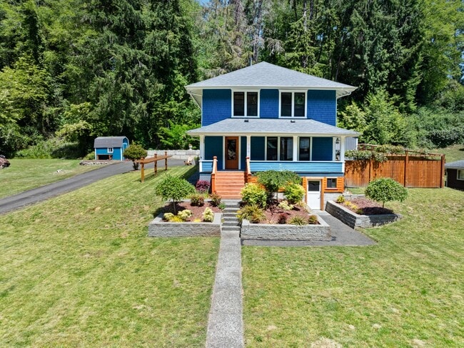 property at 709 Grand Ave