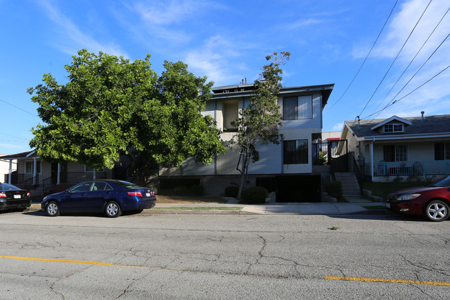 815 E Lomita Ave in Glendale, CA - Foto de edificio - Building Photo