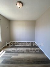2040 5th St in Madison, IL - Foto de edificio - Building Photo