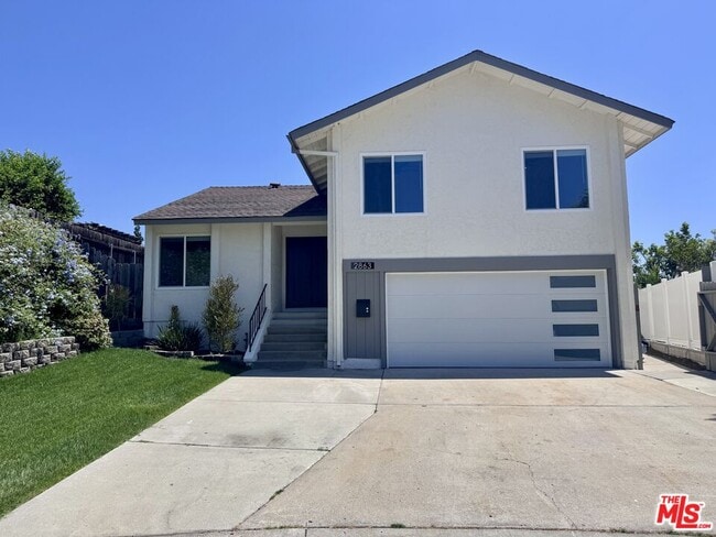 property at 2863 Carmar Way
