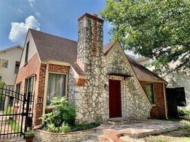 1955 Portsmouth St in Houston, TX - Building Photo