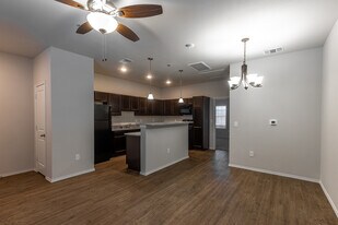 Georgia Villas III in Amarillo, TX - Building Photo