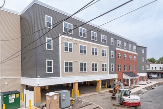 Bucktown Center in Dunmore, PA - Building Photo - Building Photo