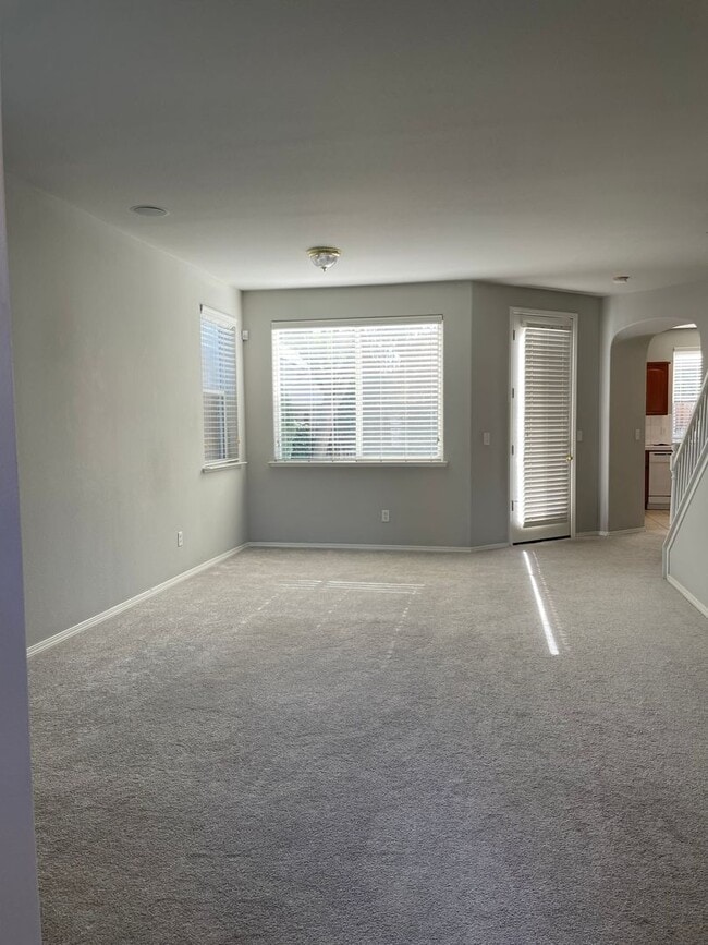 714 W Riviera Ln in Clovis, CA - Building Photo - Building Photo