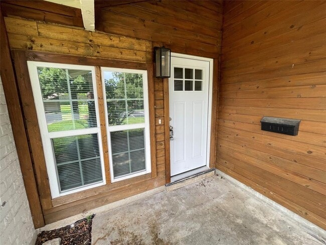 8436 Jamestown Dr in Austin, TX - Building Photo - Building Photo