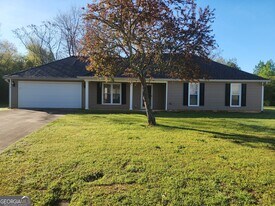 108 Duxbury Ct in Bonaire, GA - Building Photo