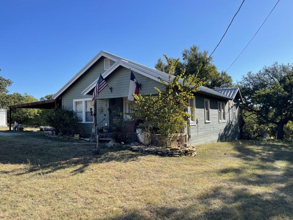 507 Live Oak St in Gatesville, TX - Building Photo