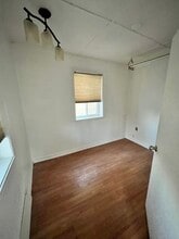 321 81E Av in Laval, QC - Building Photo - Building Photo