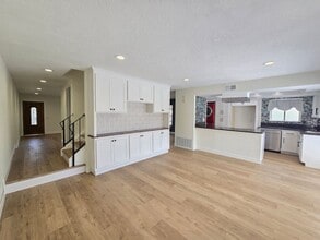 7061 Seville Way in Riverside, CA - Building Photo - Building Photo