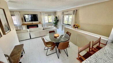 134 Wimbledon Lake Dr, Unit 134 in Plantation, FL - Building Photo - Building Photo