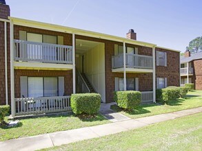 East Gate Apartments in Meridian, MS - Building Photo - Building Photo