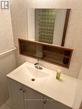 1216 Shamir Crescent in Mississauga, ON - Building Photo - Building Photo