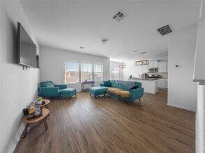 313 Majestic Cedar Dr in Liberty Hill, TX - Building Photo - Building Photo