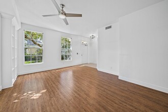 304 Legare Ct in Jupiter, FL - Building Photo - Building Photo