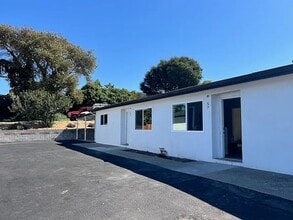 59 Davis Ave, Unit D in Freedom, CA - Building Photo - Building Photo