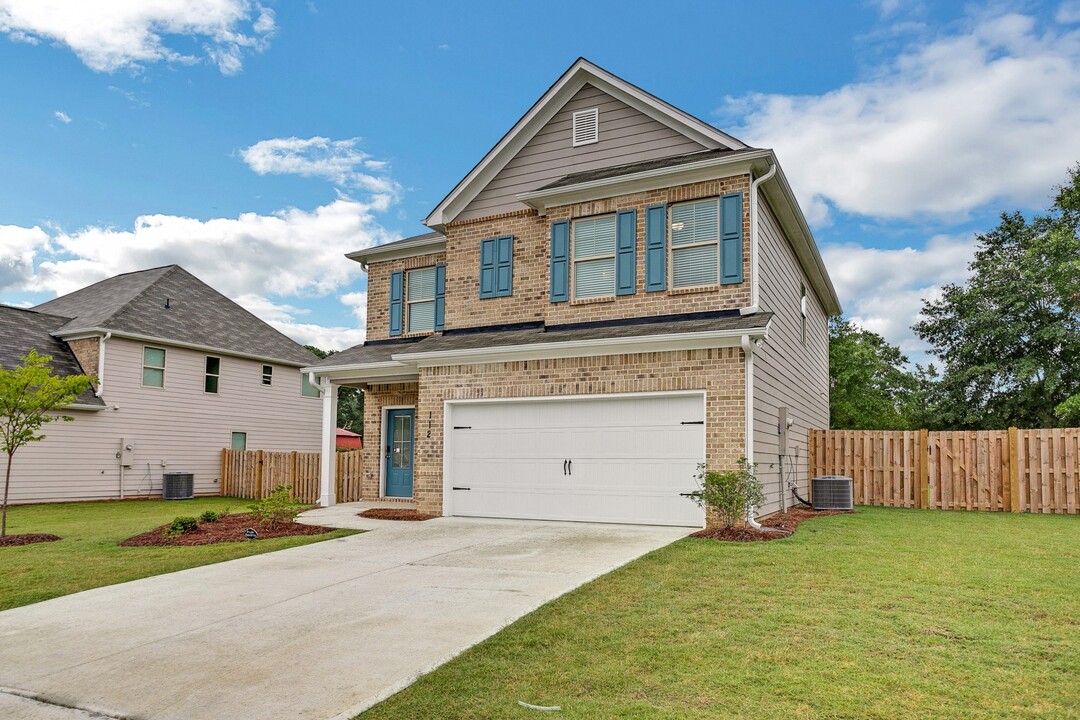 Chase Landing in Loganville, GA - Building Photo