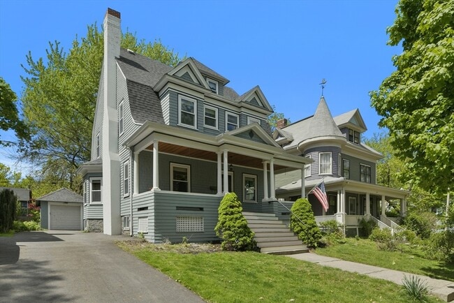 28 Meredith St in Boston, MA - Building Photo - Building Photo