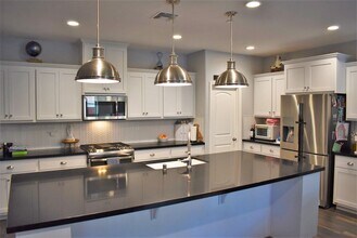 363 Water Lily Cir in Vacaville, CA - Building Photo - Building Photo