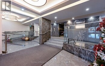 714 The West Mall in Toronto, ON - Building Photo - Building Photo