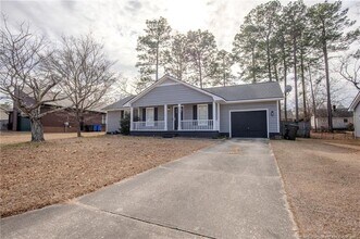 6944 Calamar Dr in Fayetteville, NC - Building Photo - Building Photo