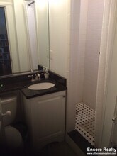 26 Hemenway St, Unit 1 in Boston, MA - Foto de edificio - Building Photo