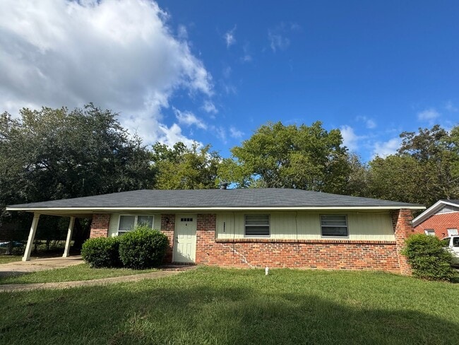 property at 2129 Mona Lisa Dr