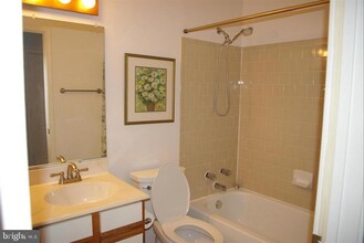 20950 Timber Ridge Terrace-Unit -301 in Ashburn, VA - Building Photo - Building Photo