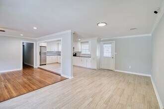 7557 Meadowview Dr in Houston, TX - Building Photo - Building Photo