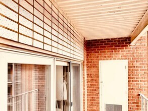 5250 Valley Forge Dr-Unit -612 in Alexandria, VA - Building Photo - Building Photo