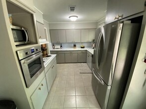 416 Bayou Oaks Dr in Monroe, LA - Foto de edificio - Building Photo